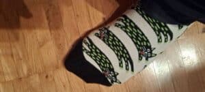 Socken mit Katzendesign.